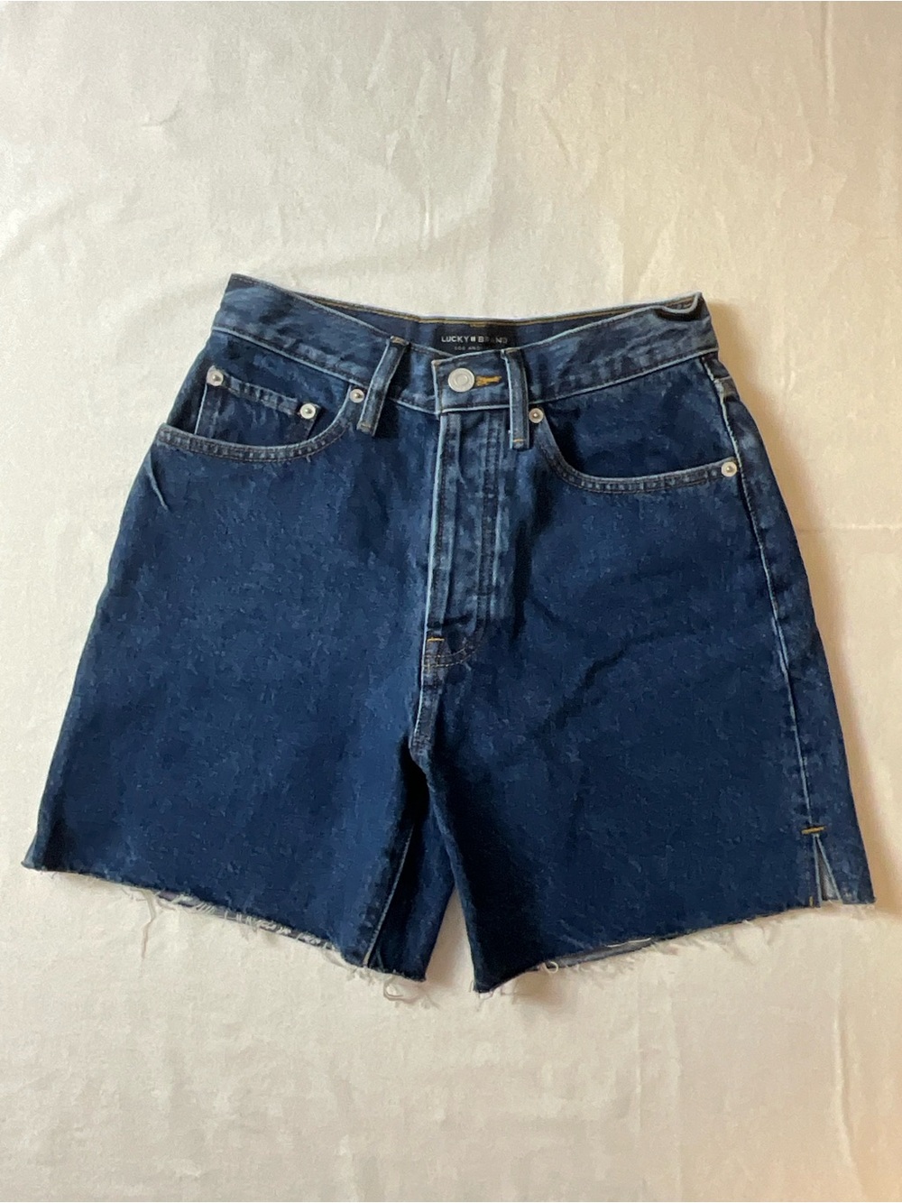 Lucky Brand Women’s Denim Traveler Short Size 0 / 25